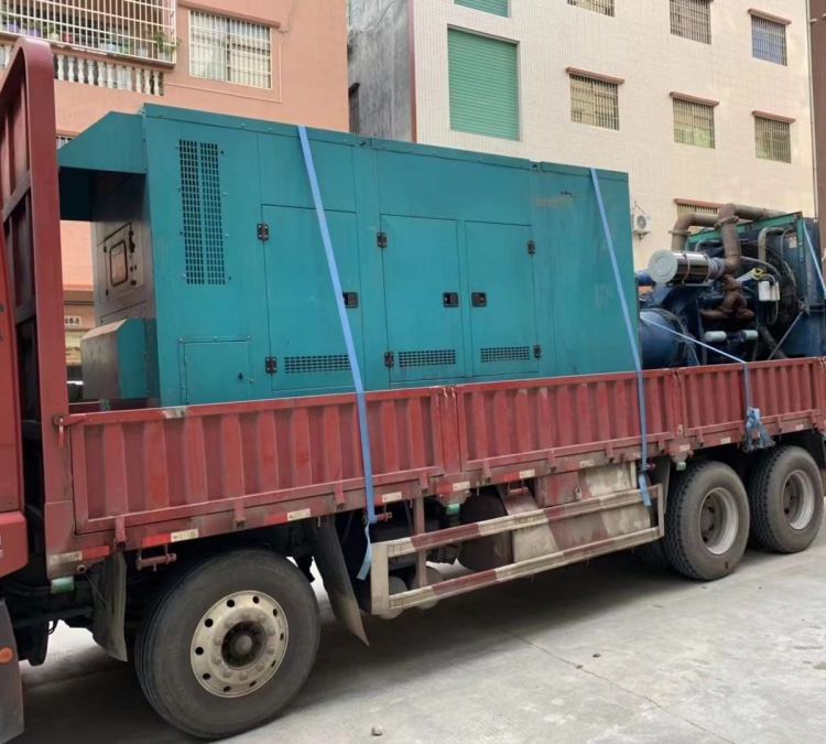 霞山如何在不同负载率下确保 400KW 柴油发电机组的正常运行？