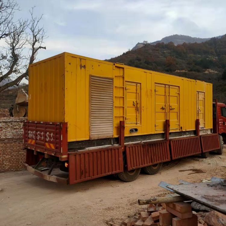 霞山200kW 发电机组在带电阻性负载时，输出功率会受到哪些因素的影响？